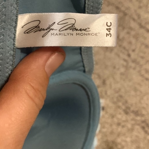 🔵 Bra-Powder blue criss cross back, Marilyn Monroe brand, intimates 34c NWT - Picture 5 of 7